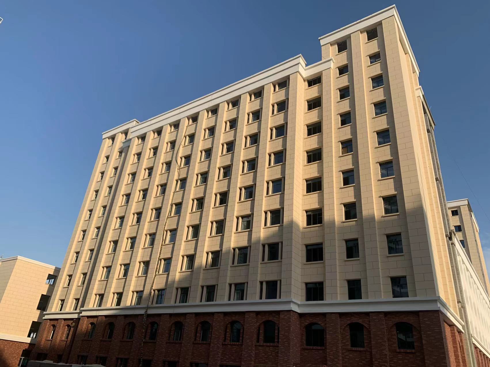 再见！希望你不回头的走下去！