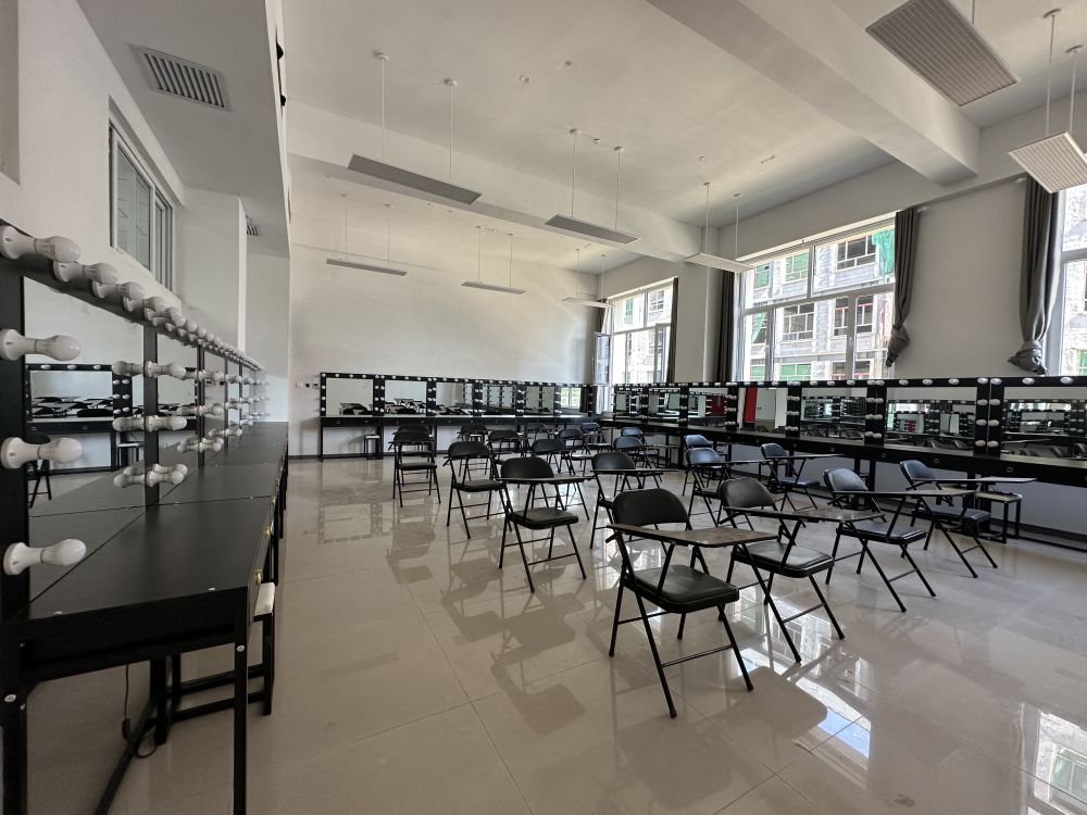 石家庄东华铁路学校新校区在哪里？