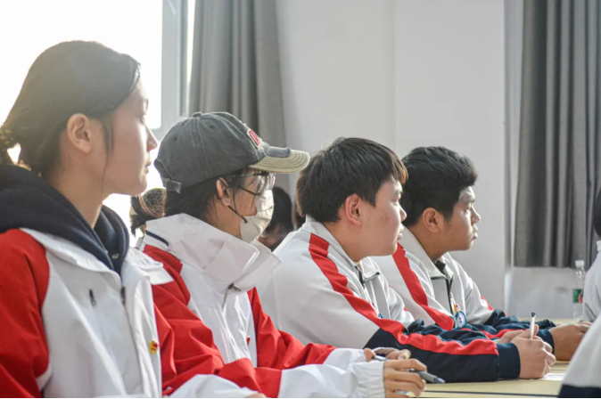 石家庄东华铁路学校-普法宣传周