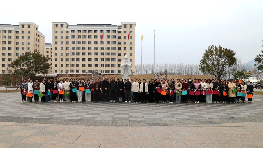石家庄东华铁路学校庆祝&ldquo;三&middot;八&rdquo;国际劳动妇女节活动