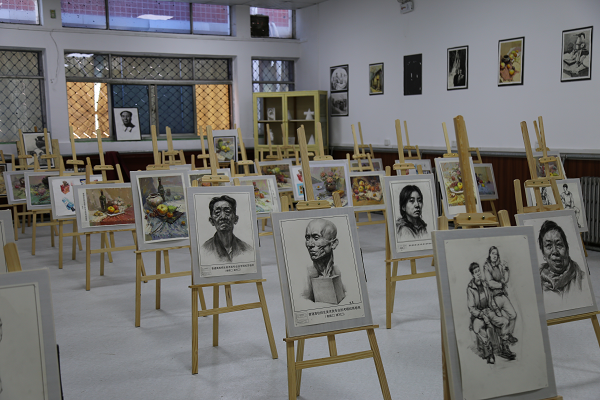 石家庄东华铁路学校专业介绍-艺术设计与制作