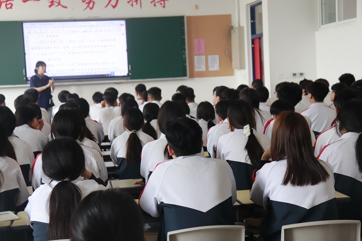 石家庄东华铁路学校报名条件是什么？